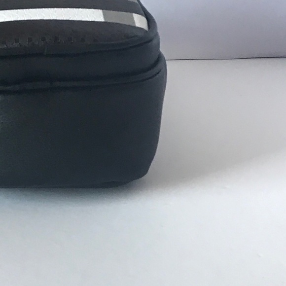 Deluxity Plaid Crossbody Bag 👛 - Picture 10 of 10